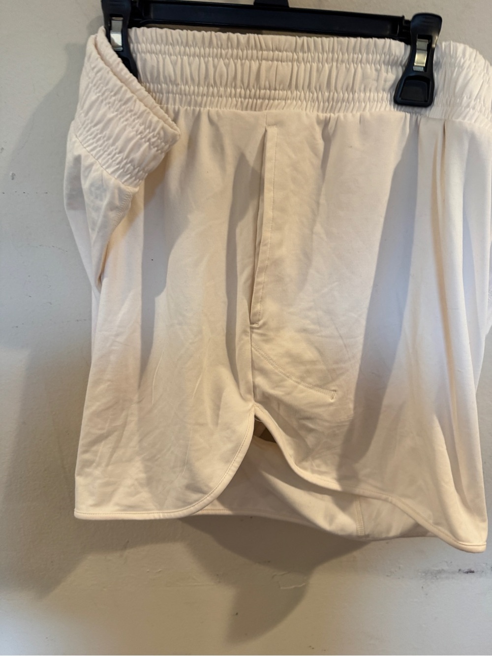 All in Motion Soft Stretch Short Cream women's XXL NEW - Picture 2 of 9